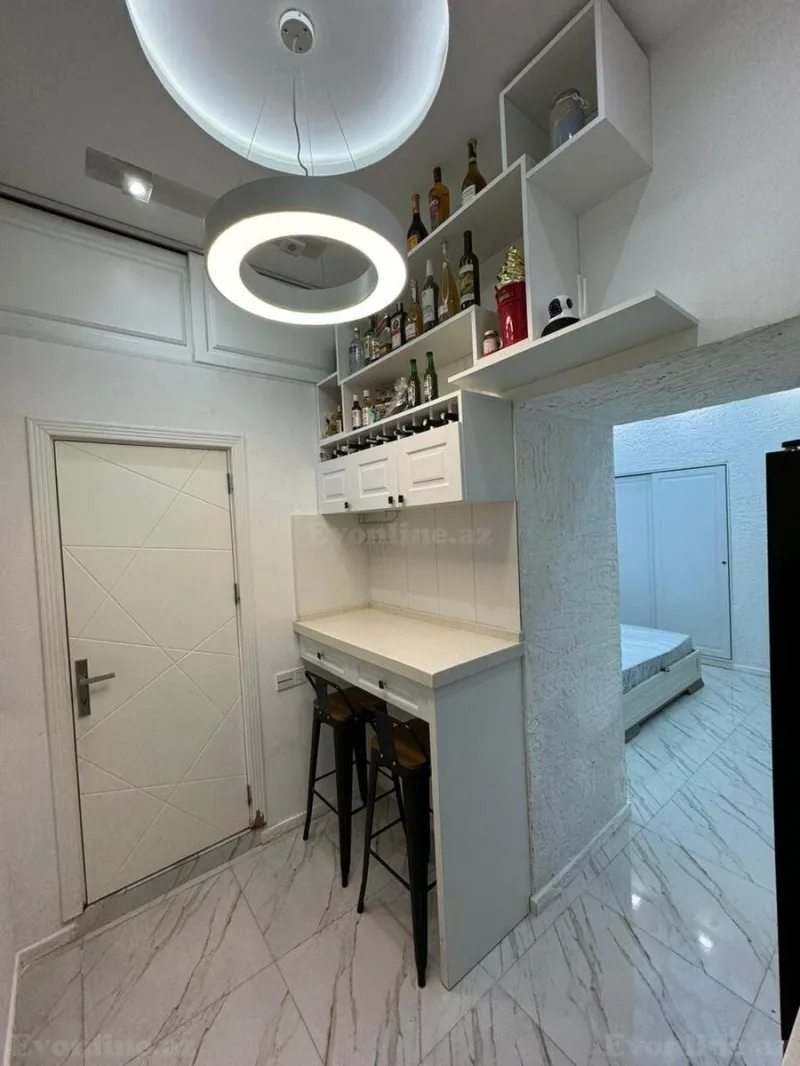 Satılır 1 otaqlı Mənzil Köhnə tikili 20 m² Sahil m. - şəkil 2