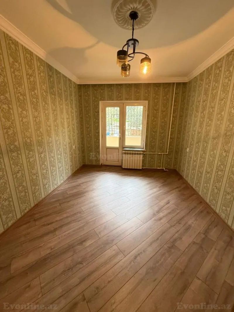 Satılır 4 otaqlı Mənzil Köhnə tikili 110 m² Yeni Yasamal - şəkil 4