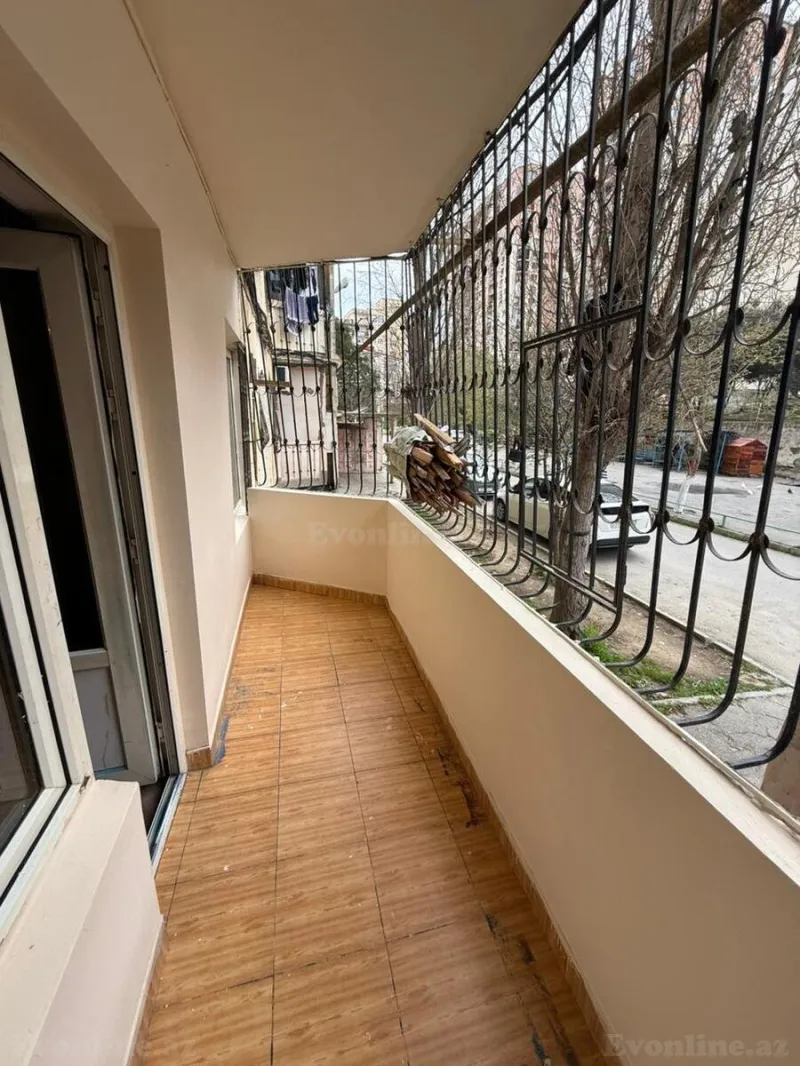 Satılır 4 otaqlı Mənzil Köhnə tikili 110 m² Yeni Yasamal - şəkil 6