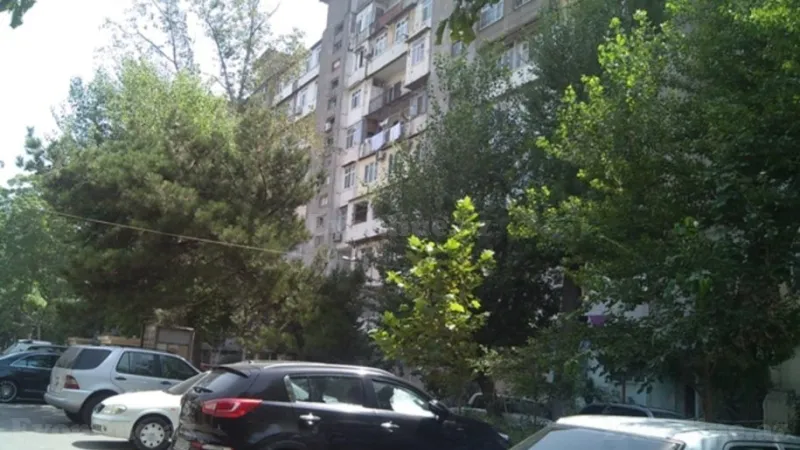 2 otaqlı Mənzil 43 m² 8-ci mikrorayon Satılır