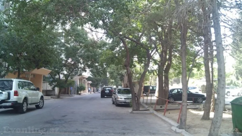 Satılır 2 otaqlı Mənzil Köhnə tikili 43 m² 8-ci mikrorayon - şəkil 3