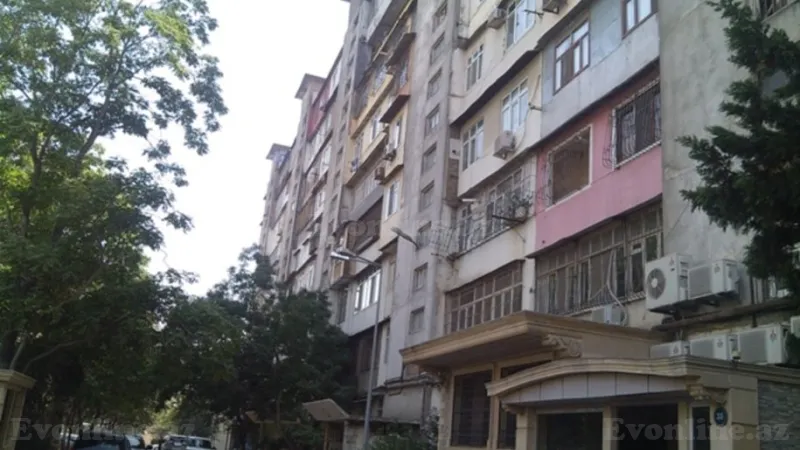 Satılır 2 otaqlı Mənzil Köhnə tikili 43 m² 8-ci mikrorayon - şəkil 4