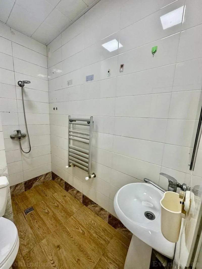 Satılır 2 otaqlı Mənzil Köhnə tikili 43 m² 8-ci mikrorayon - şəkil 19