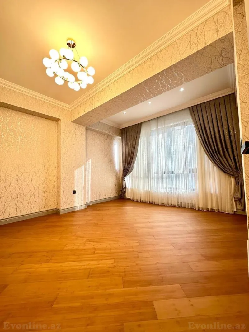 4 otaqlı Mənzil 204 m² Nəsimi r. Satılır
