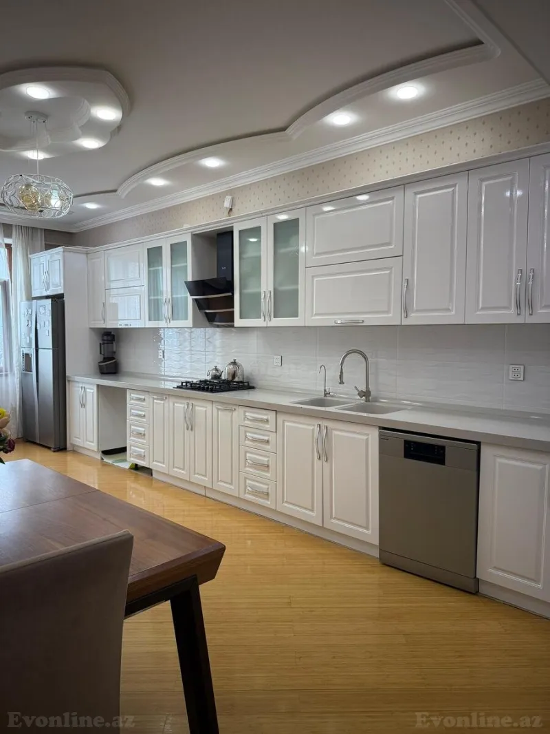 Satılır 4 otaqlı Mənzil Yeni tikili 185 m² Həzi Aslanov m. - şəkil 7