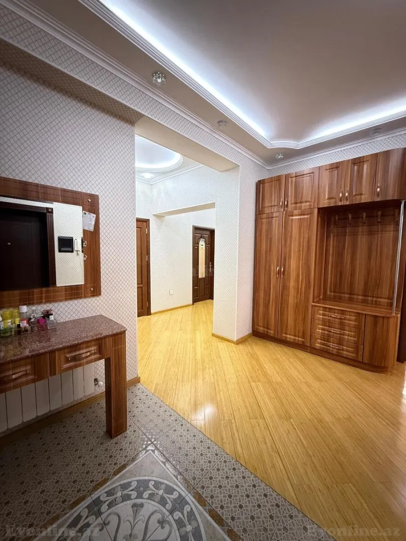 Satılır 4 otaqlı Mənzil Yeni tikili 185 m² Həzi Aslanov m. - şəkil 13