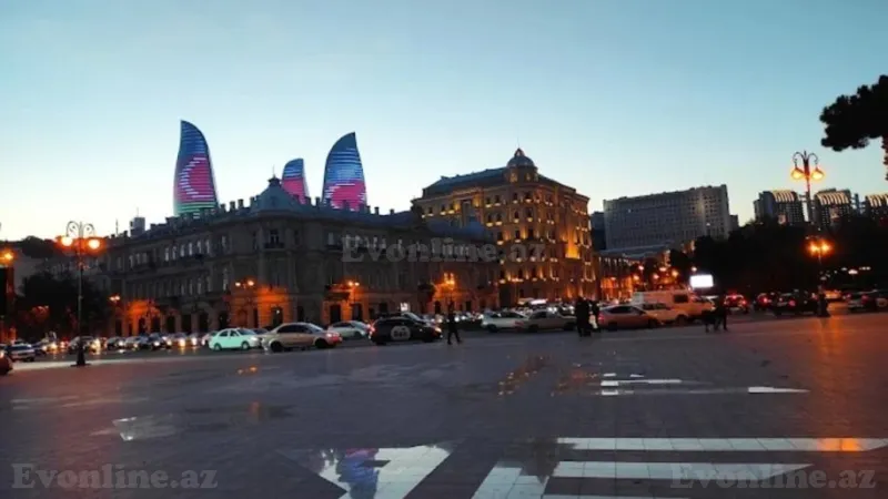 Satılır 3 otaqlı Mənzil Köhnə tikili 80 m² Səbail r. - şəkil 3