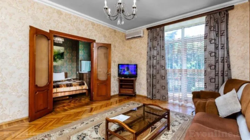 Satılır 3 otaqlı Mənzil Köhnə tikili 80 m² Səbail r. - şəkil 6