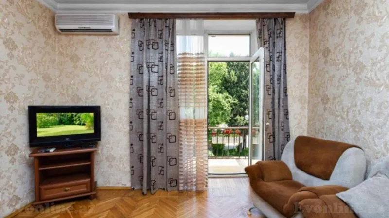 Satılır 3 otaqlı Mənzil Köhnə tikili 80 m² Səbail r. - şəkil 7