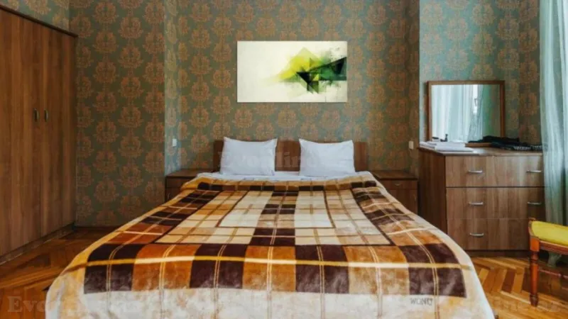 Satılır 3 otaqlı Mənzil Köhnə tikili 80 m² Səbail r. - şəkil 9