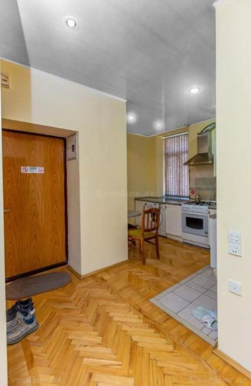 Satılır 3 otaqlı Mənzil Köhnə tikili 80 m² Səbail r. - şəkil 13