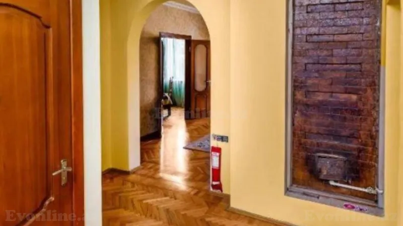 Satılır 3 otaqlı Mənzil Köhnə tikili 80 m² Səbail r. - şəkil 14