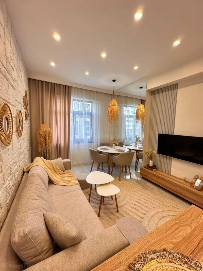 2 otaqlı Mənzil 60 m² Xətai m. Kirayə verilir