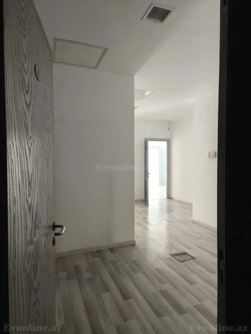 Obyekt 114 m² Elmlər Akademiyası m. Kirayə verilir