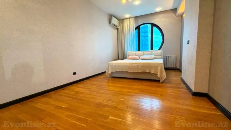 Kirayə verilir 4 otaqlı Mənzil Yeni tikili 220 m² Xətai m. - şəkil 14