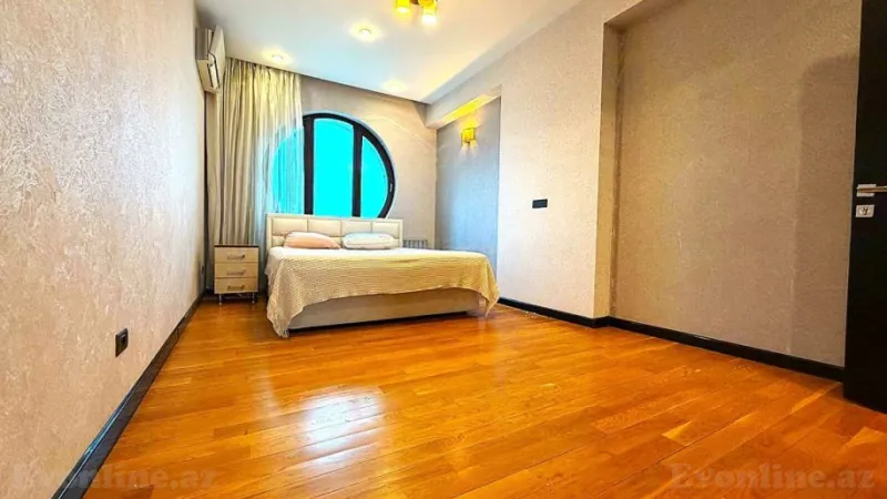 Kirayə verilir 4 otaqlı Mənzil Yeni tikili 220 m² Xətai m. - şəkil 15