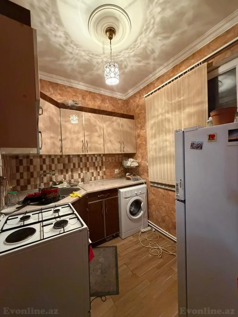 Kirayə verilir 2 otaqlı Mənzil Köhnə tikili 50 m² Gənclik m. - şəkil 3