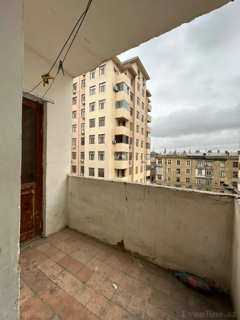 Satılır 1 otaqlı Mənzil Köhnə tikili 50 m² Bakıxanov - şəkil 15