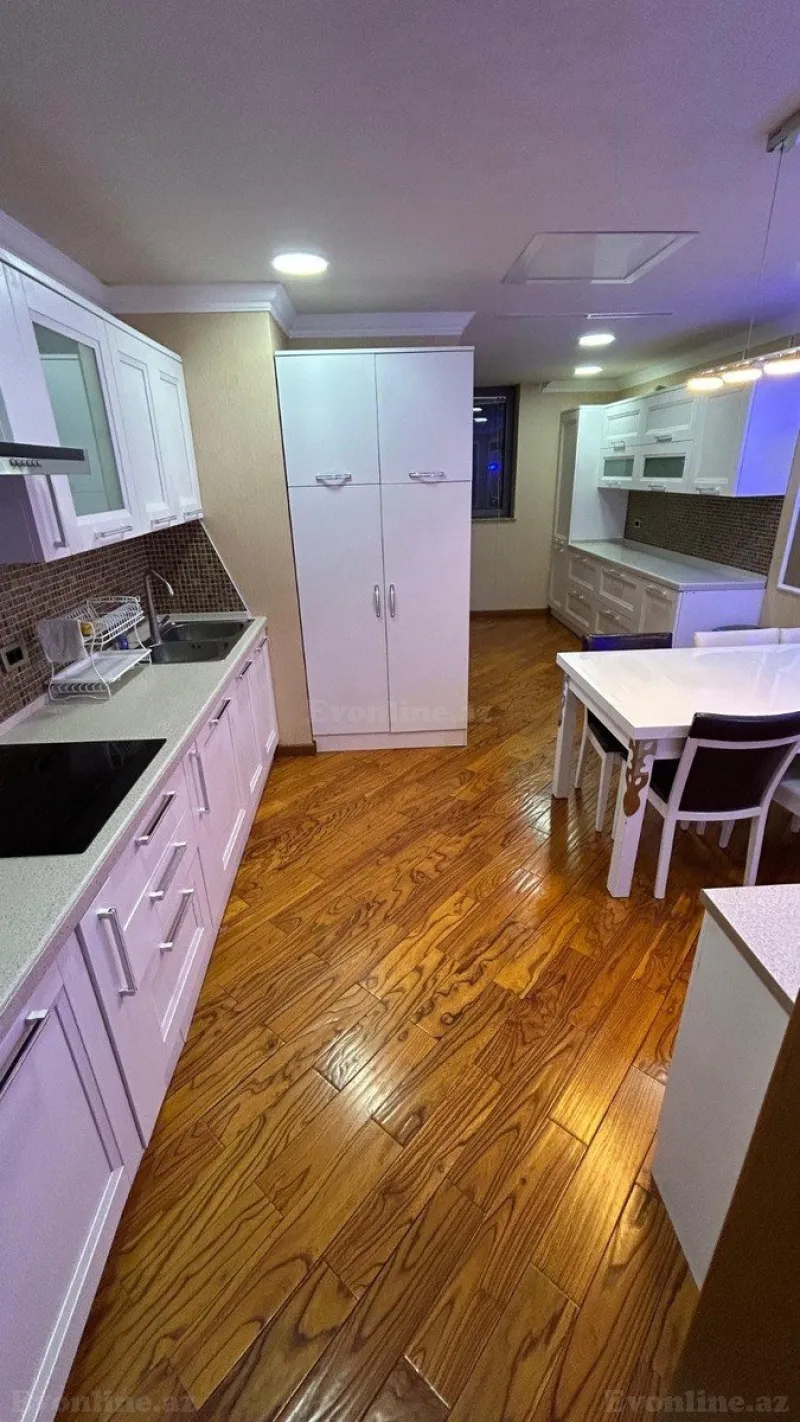 Kirayə verilir 5 otaqlı Mənzil Yeni tikili 300 m² Nəsimi r. - şəkil 13