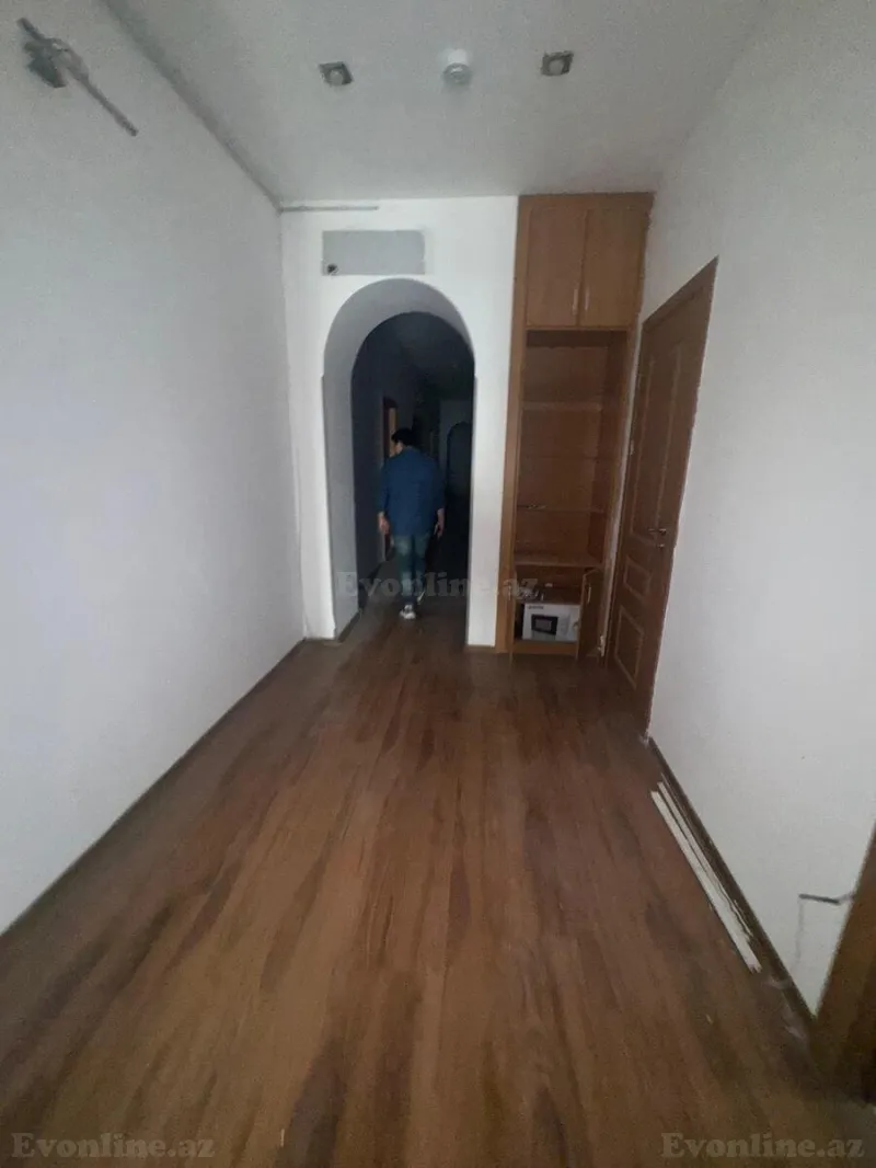 Kirayə verilir Ofis 325 m² Nəsimi r. - şəkil 18