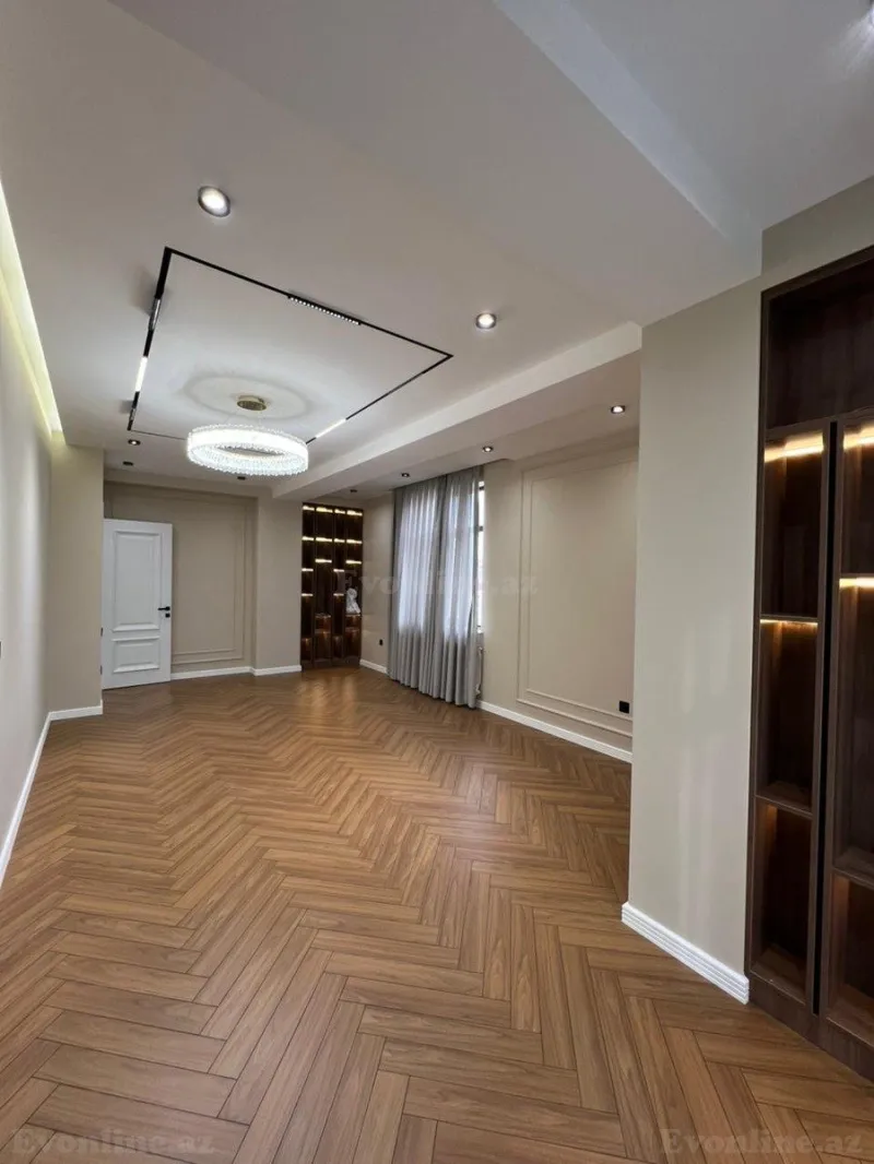 Satılır 4 otaqlı Mənzil Yeni tikili 140 m² Nəsimi r. - şəkil 7