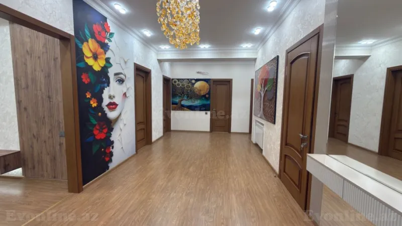 3 otaqlı Mənzil 136 m² Neftçilər m. Satılır