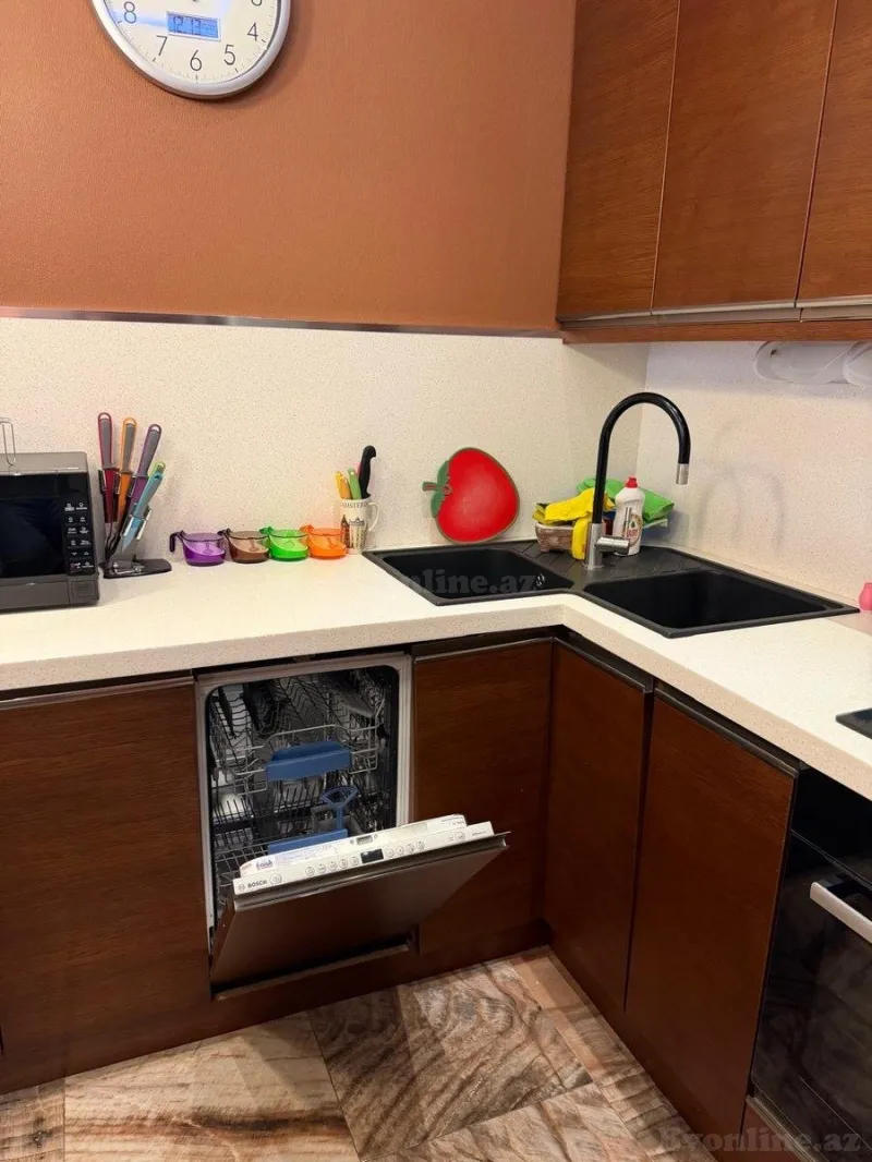 Satılır 2 otaqlı Mənzil Yeni tikili 100 m² Yasamal - şəkil 4