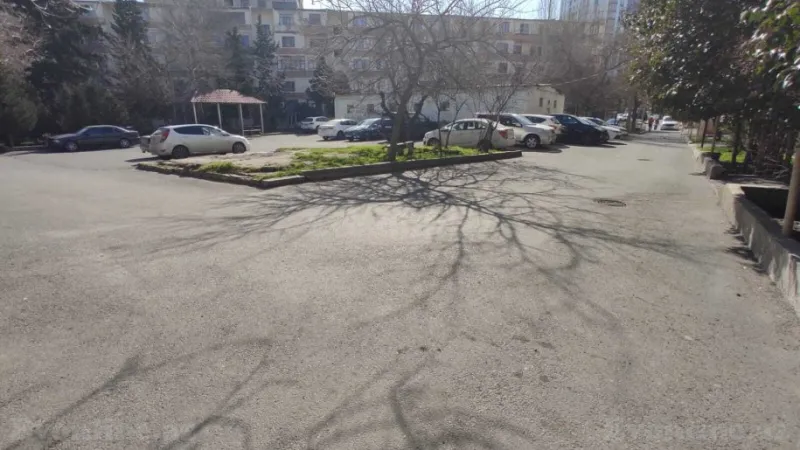 Satılır 2 otaqlı Mənzil Köhnə tikili 66 m² 4-cü mikrorayon - şəkil 3