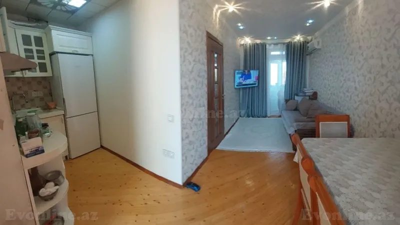 Satılır 2 otaqlı Mənzil Köhnə tikili 50 m² Səbail r. - şəkil 2