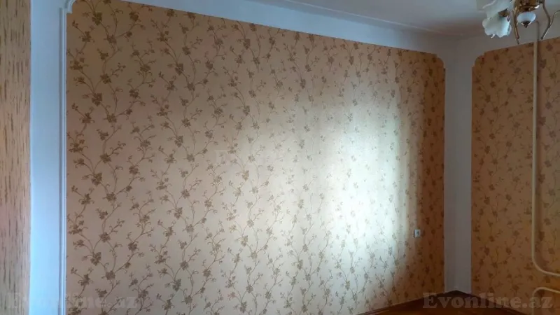 Satılır 4 otaqlı Mənzil Köhnə tikili 60 m² Xalqlar Dostluğu m. - şəkil 3