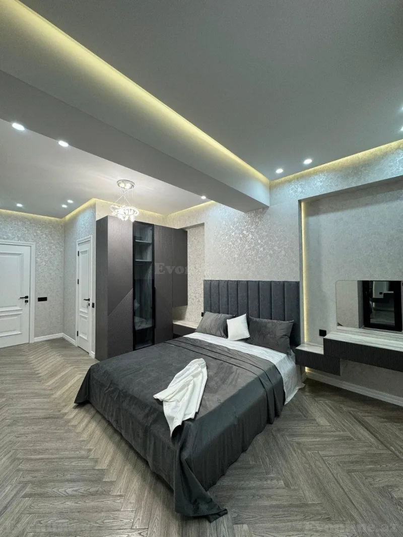 Satılır 4 otaqlı Mənzil Yeni tikili 168 m² Nəsimi r. - şəkil 3