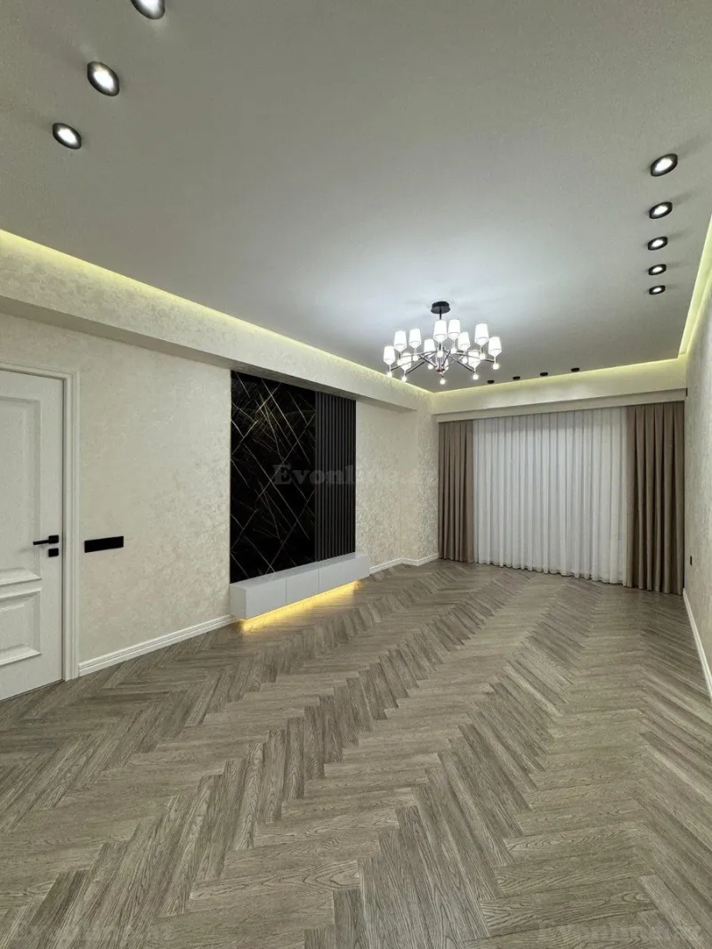 Satılır 4 otaqlı Mənzil Yeni tikili 168 m² Nəsimi r. - şəkil 6
