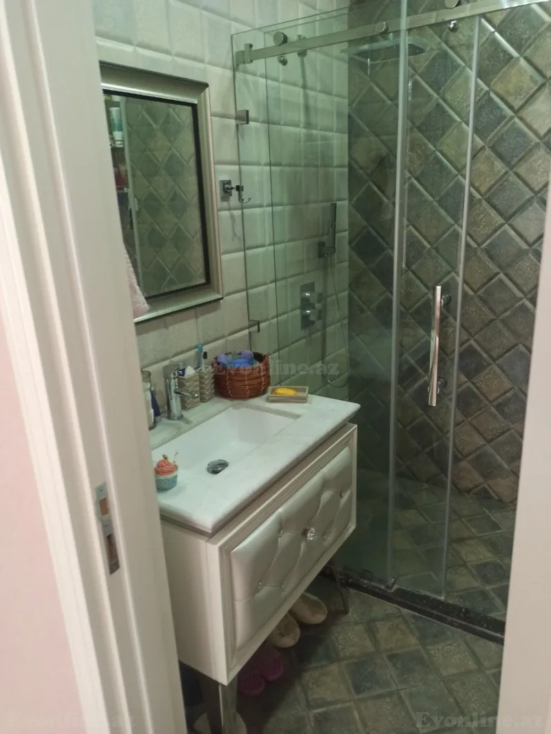 Satılır 4 otaqlı Mənzil Yeni tikili 165 m² Yasamal r. - şəkil 21