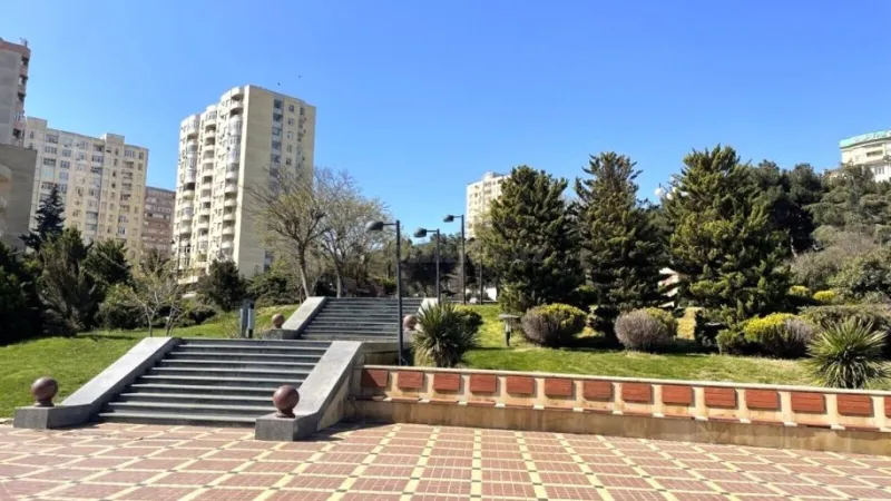 Satılır 3 otaqlı Mənzil Yeni tikili 130 m² Elmlər Akademiyası m. - şəkil 2