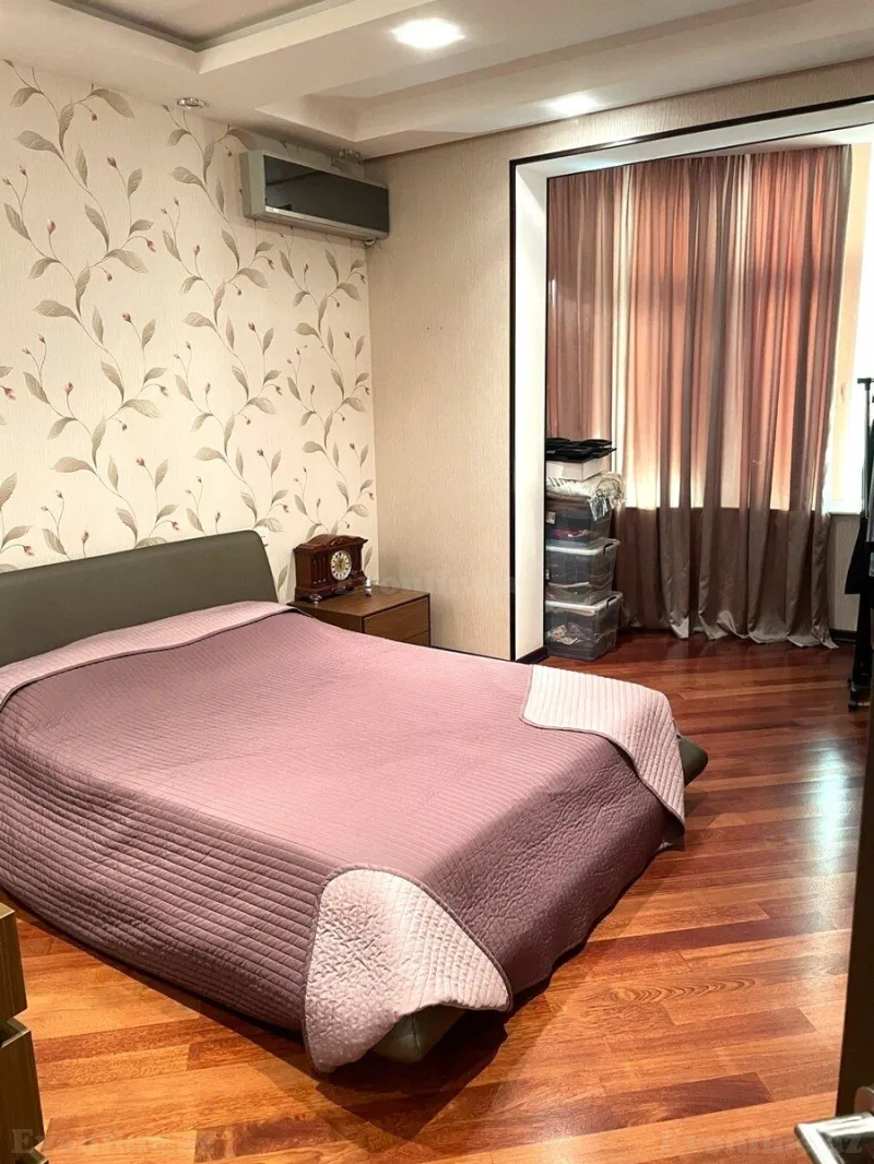 Satılır 3 otaqlı Mənzil Yeni tikili 130 m² Elmlər Akademiyası m. - şəkil 5