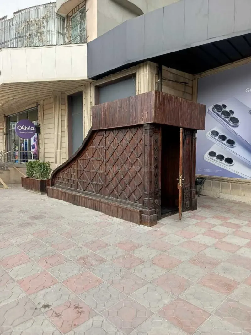 Obyekt 160 m² Gənclik m. Satılır