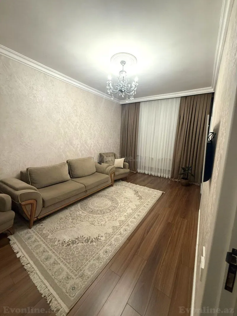 3 otaqlı Mənzil 70 m² Qara Qarayev m. Satılır