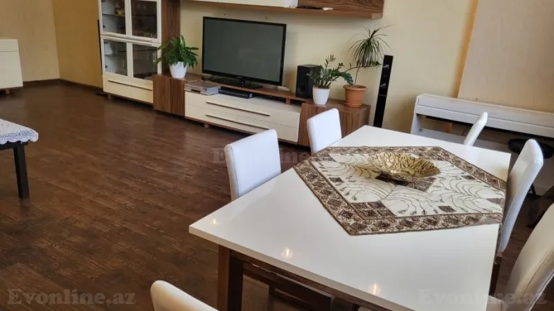 Satılır 4 otaqlı Mənzil Yeni tikili 180 m² Nizami m. - şəkil 2
