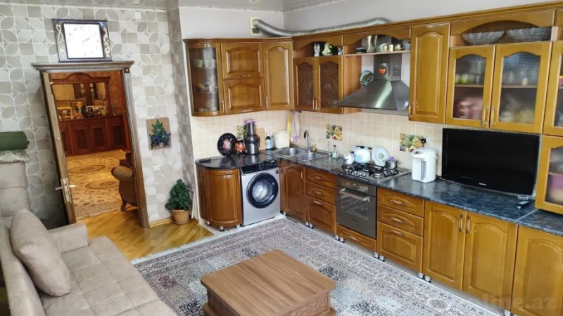 4 otaqlı Mənzil 178 m² Yasamal Satılır
