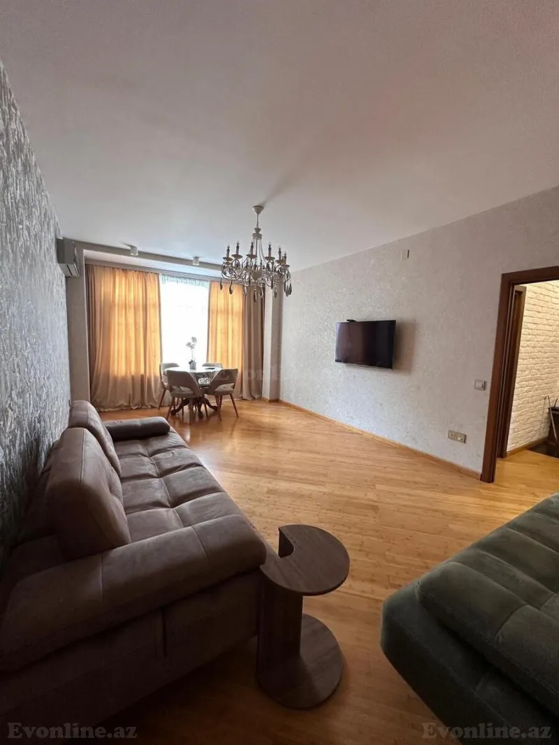 2 otaqlı Mənzil 75 m² Elmlər Akademiyası m. Satılır