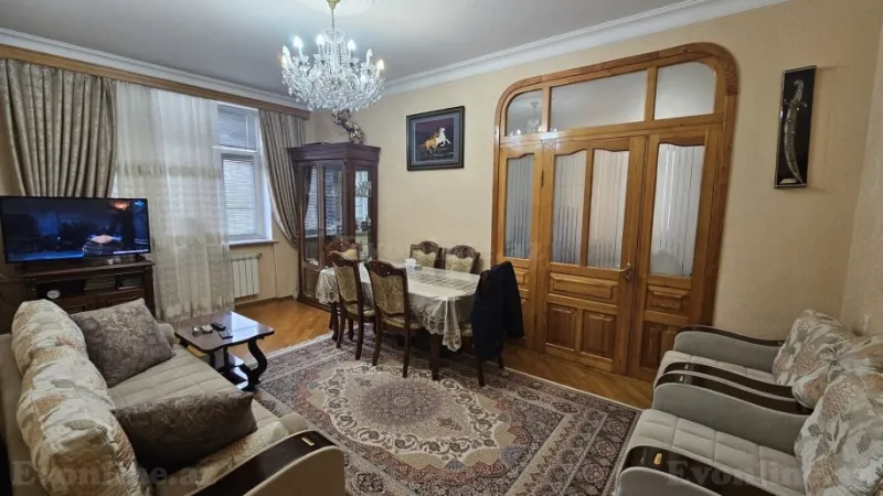 Satılır 3 otaqlı Mənzil Köhnə tikili 90 m² Nizami m. - şəkil 6