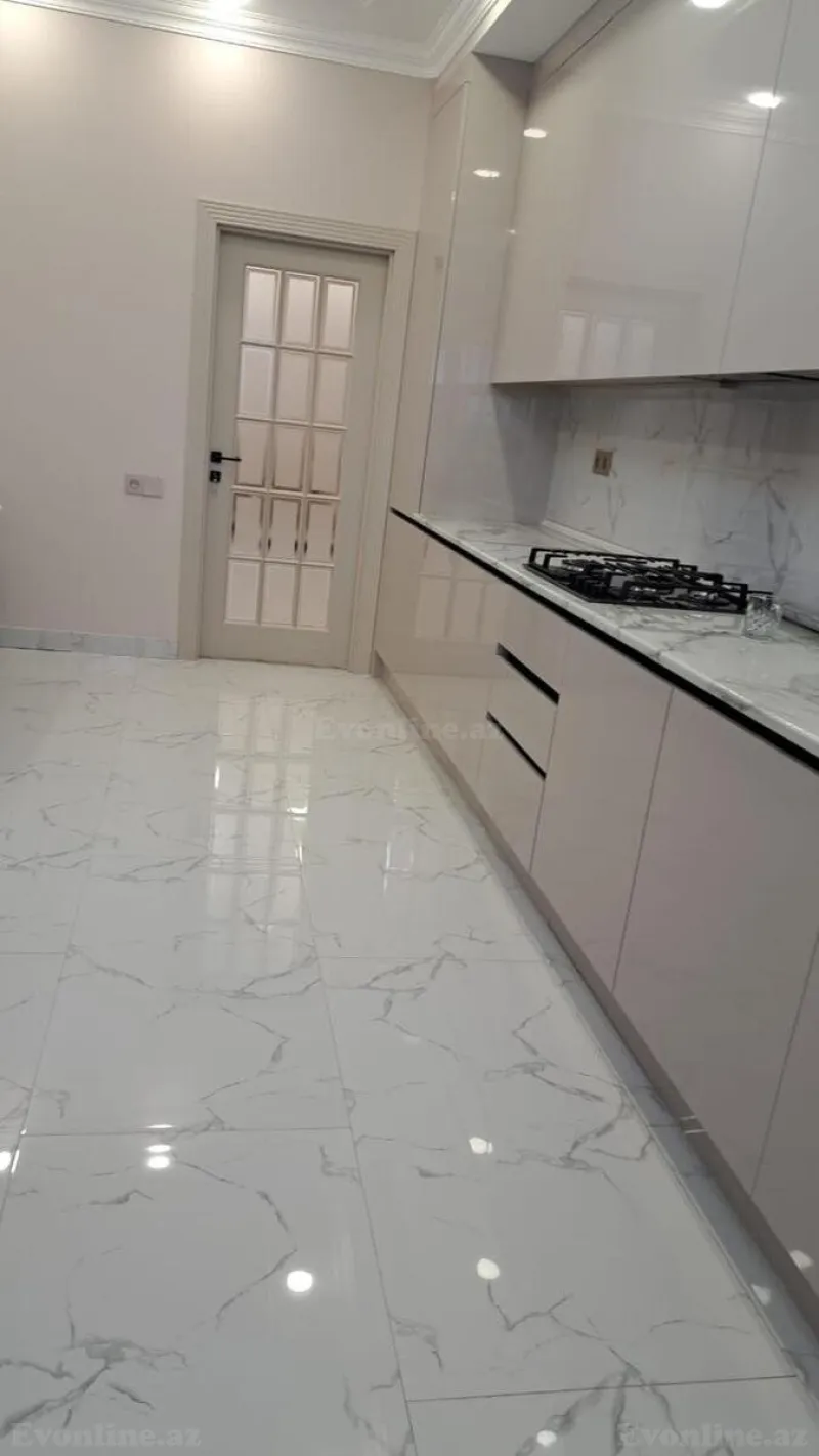 3 otaqlı Mənzil 126 m² Qara Qarayev m. Kirayə verilir
