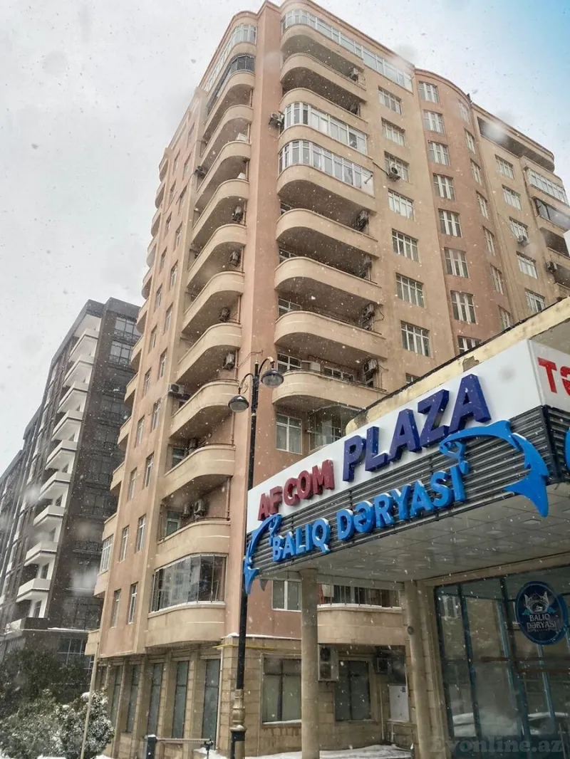 Kirayə verilir 3 otaqlı Mənzil Yeni tikili 170 m² 28 May m.