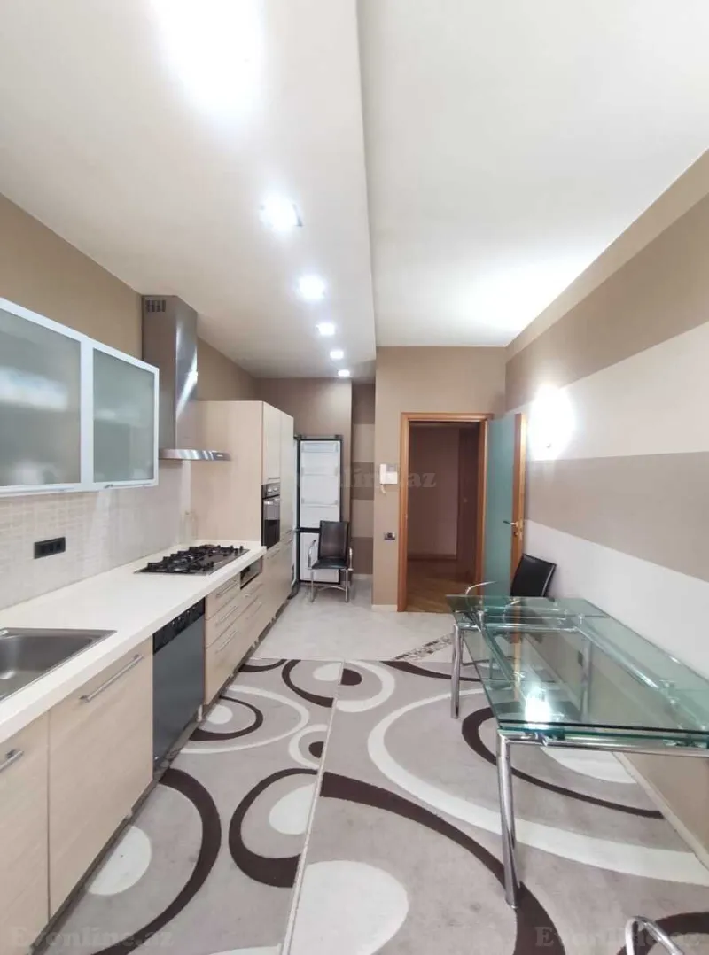 Kirayə verilir 3 otaqlı Mənzil Yeni tikili 170 m² 28 May m. - şəkil 17