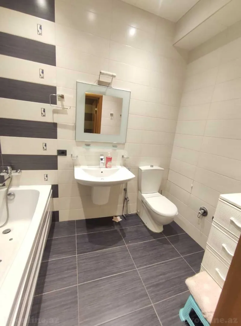 Kirayə verilir 3 otaqlı Mənzil Yeni tikili 170 m² 28 May m. - şəkil 18