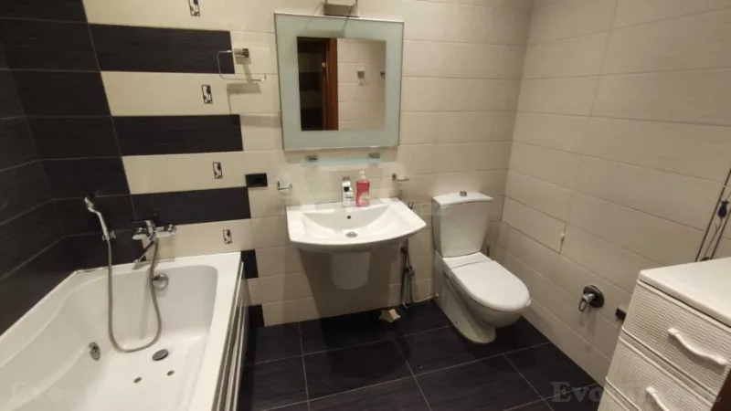 Kirayə verilir 3 otaqlı Mənzil Yeni tikili 170 m² 28 May m. - şəkil 19