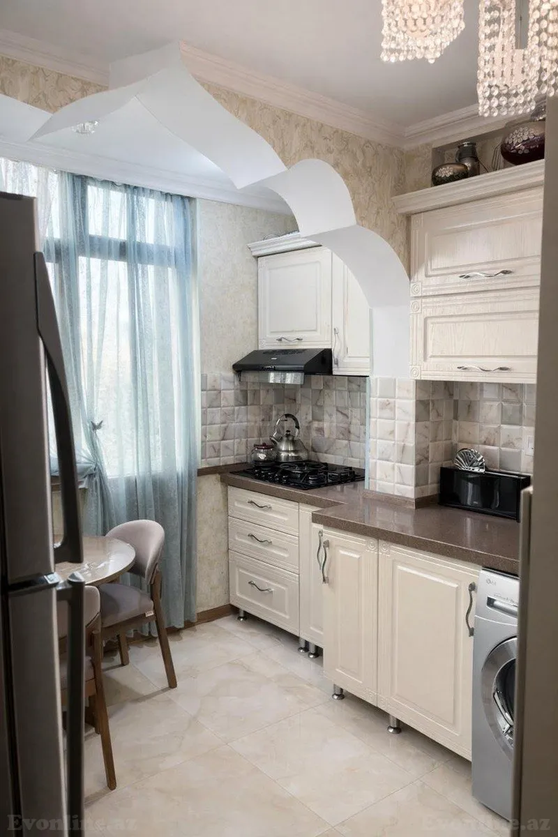 Satılır 5 otaqlı Mənzil Köhnə tikili 120 m² Sabunçu r. - şəkil 13