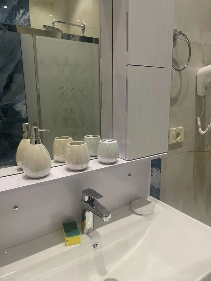 Kirayə verilir 2 otaqlı Mənzil Yeni tikili 95 m² Nəsimi r. - şəkil 15