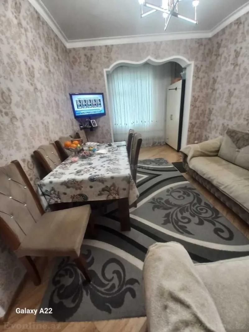 Satılır 2 otaqlı Mənzil Köhnə tikili 55 m² 4-cü mikrorayon - şəkil 2