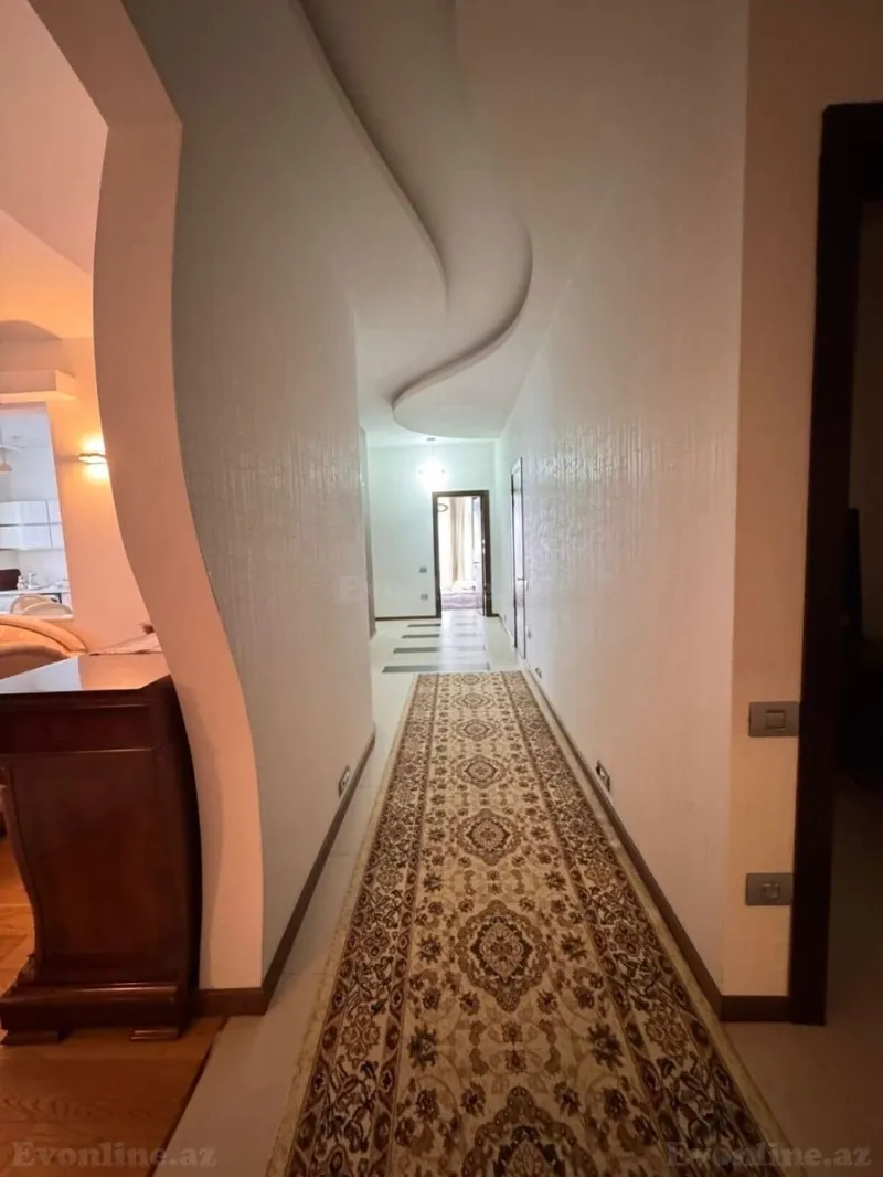 Kirayə verilir 3 otaqlı Mənzil Yeni tikili 130 m² 8 Noyabr m. - şəkil 3